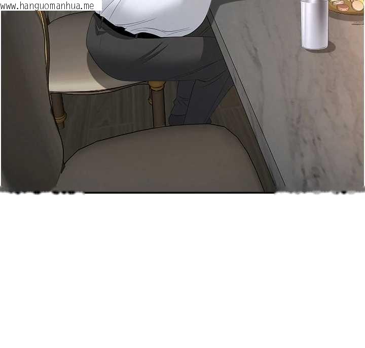 韩国漫画罪爱人妻韩漫_罪爱人妻-第12话-老公在旁边也忍不住在线免费阅读-韩国漫画-第111张图片