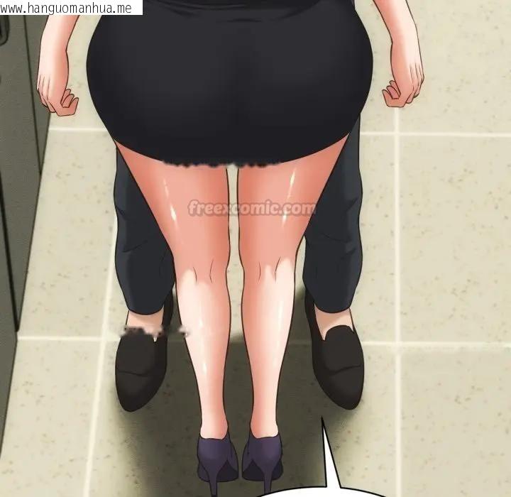 韩国漫画她们的夜晚属于我/与人妻有个秘密韩漫_她们的夜晚属于我/与人妻有个秘密-第33话在线免费阅读-韩国漫画-第60张图片